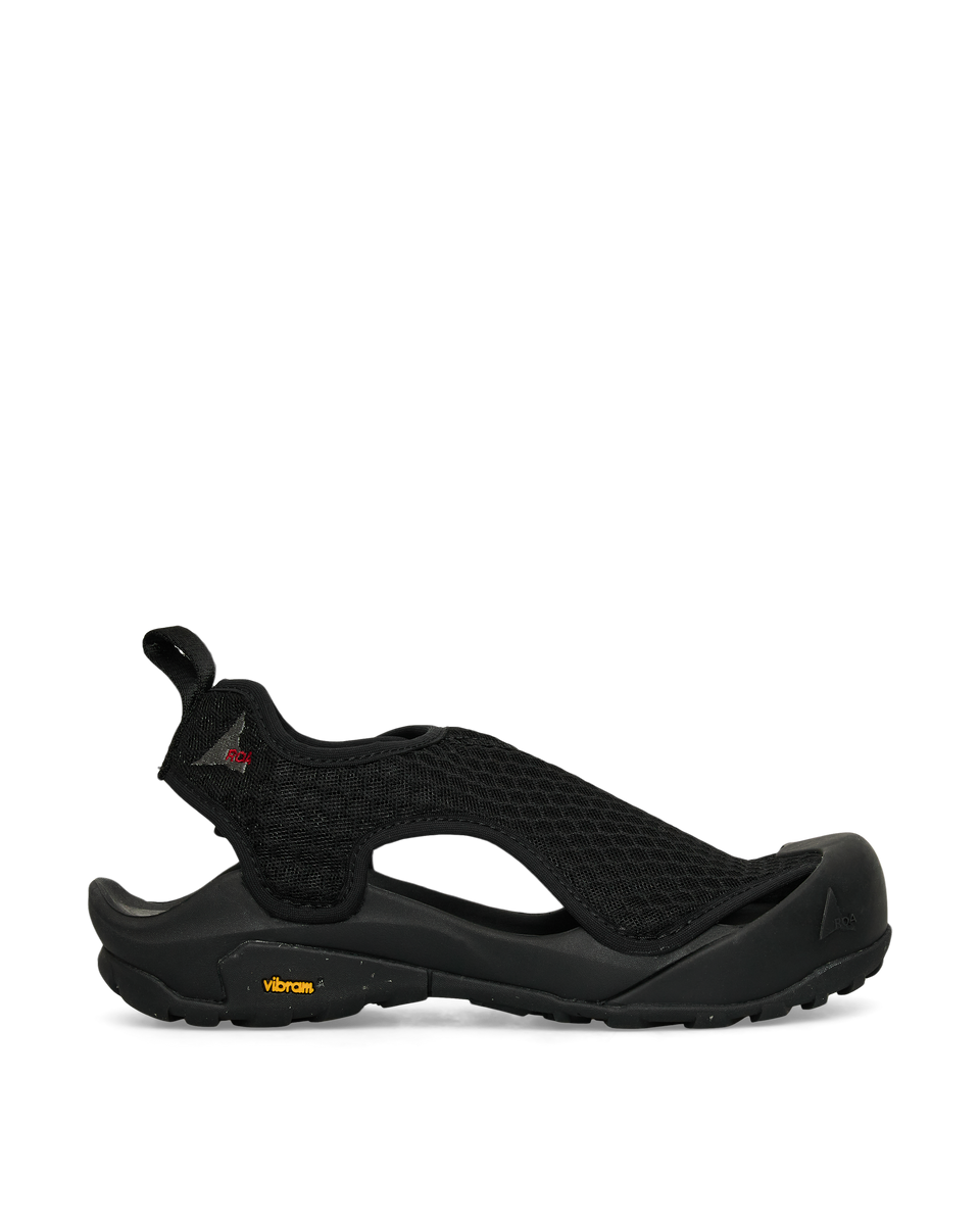 Arpy Black – ROA Arpy Black – ROA