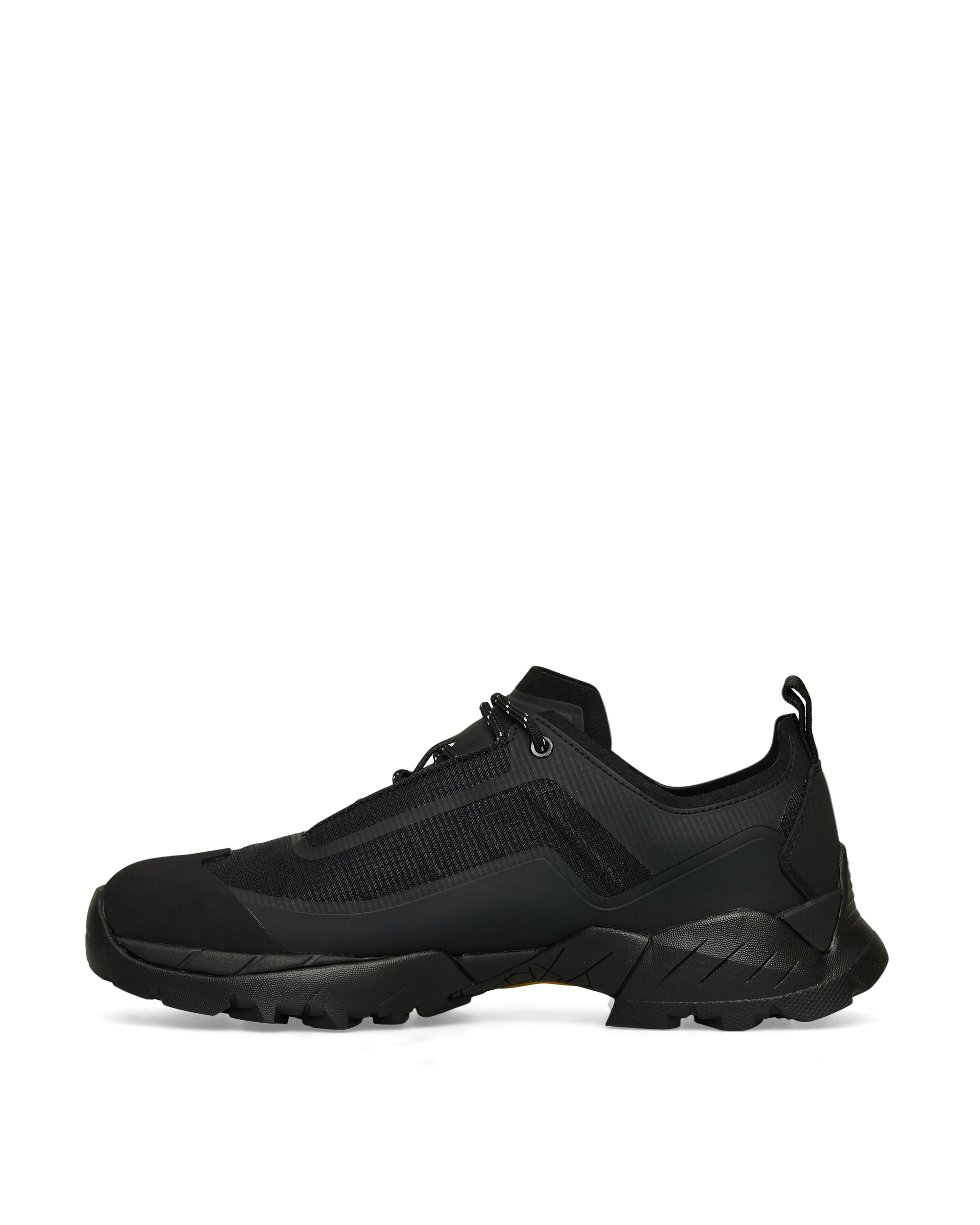 Katharina Light Black – ROA Katharina Light Black – ROA