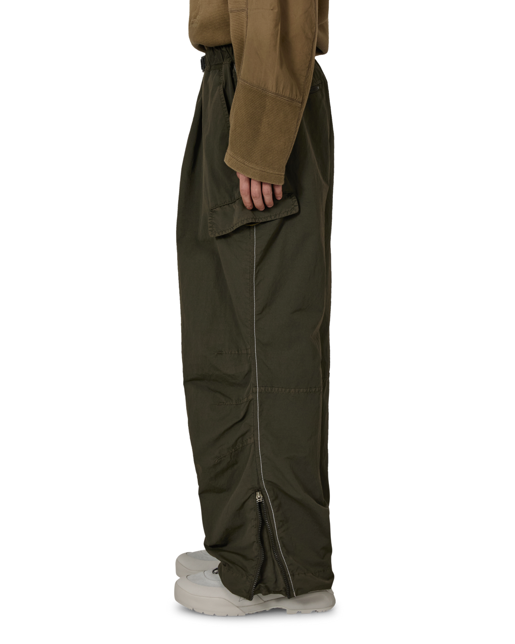 ROA ROA X And Wander Garment-dyed Pants J318333-S-Green front