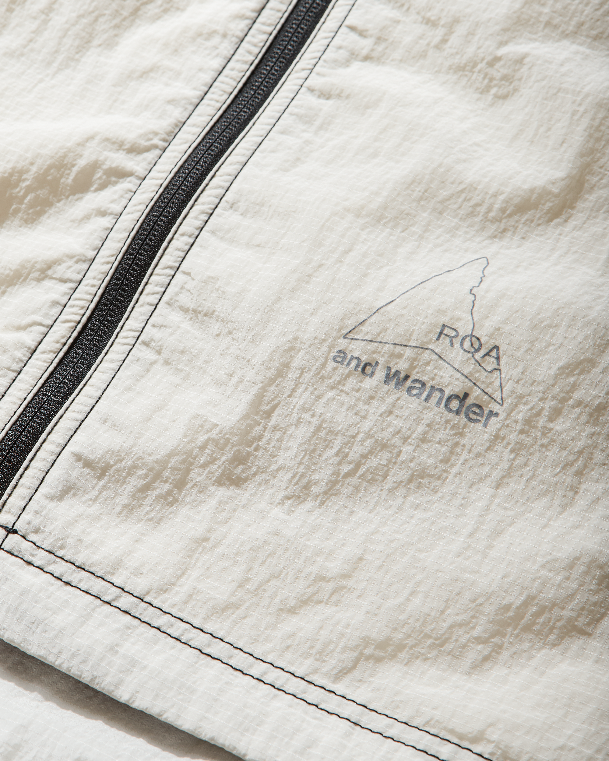 ROA ROA x and wander Ripstop Wind Jacket J338473-M-White 10