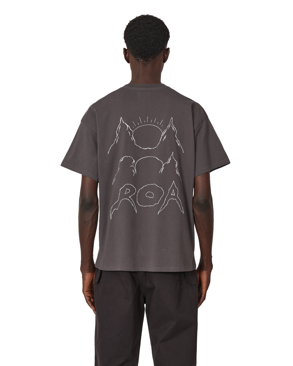 2000318943059_3.png?v=